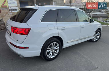 Внедорожник / Кроссовер Audi Q7 2019 в 