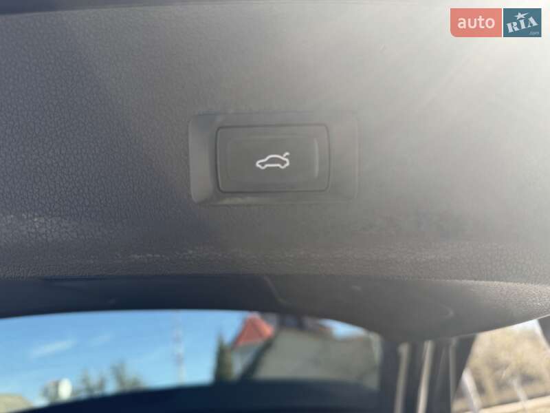 Внедорожник / Кроссовер Audi Q7 2013 в Черкассах