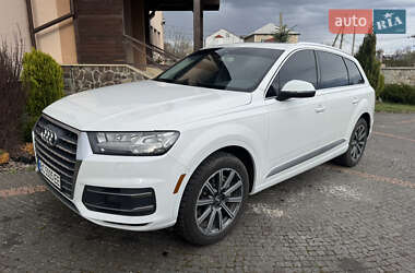 Позашляховик / Кросовер Audi Q7 2016 в 