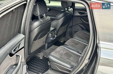 Внедорожник / Кроссовер Audi Q7 2015 в 