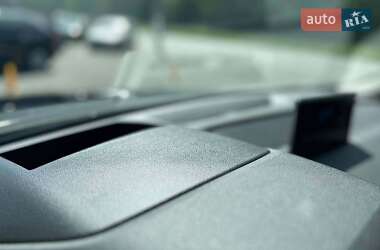 Позашляховик / Кросовер Audi Q7 2017 в 