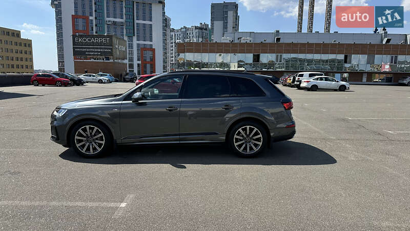 Внедорожник / Кроссовер Audi Q7 2023 в Киеве