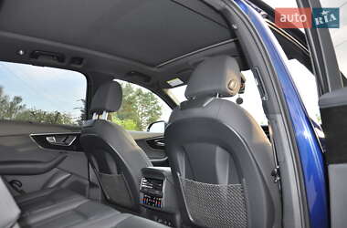 Внедорожник / Кроссовер Audi Q7 2020 в 