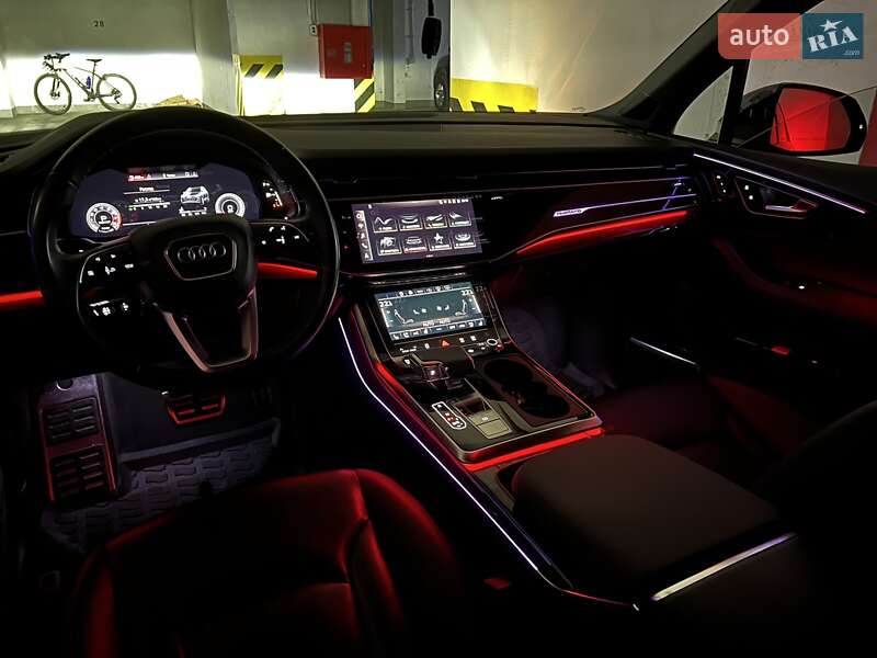 Позашляховик / Кросовер Audi Q7 2020 в Чернівцях