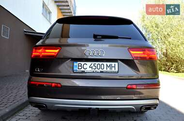 Внедорожник / Кроссовер Audi Q7 2019 в 