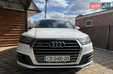 Внедорожник / Кроссовер Audi Q7 2016 в 