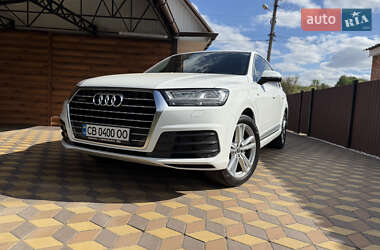 Внедорожник / Кроссовер Audi Q7 2016 в 