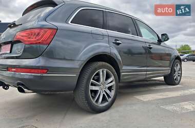 Позашляховик / Кросовер Audi Q7 2015 в 
