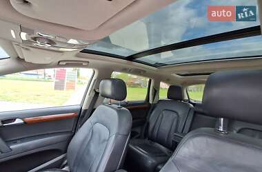 Позашляховик / Кросовер Audi Q7 2015 в 