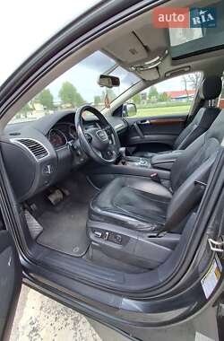 Позашляховик / Кросовер Audi Q7 2015 в 
