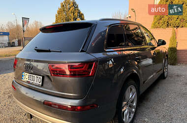Внедорожник / Кроссовер Audi Q7 2018 в 