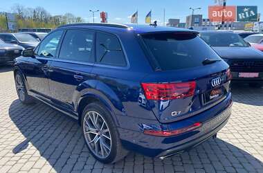 Внедорожник / Кроссовер Audi Q7 2019 в 