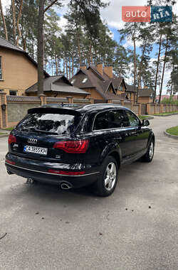 Внедорожник / Кроссовер Audi Q7 2014 в 