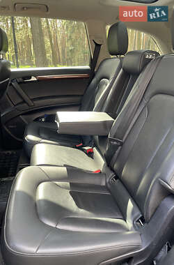 Внедорожник / Кроссовер Audi Q7 2014 в 