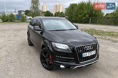 Позашляховик / Кросовер Audi Q7 2014 в 