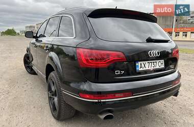 Позашляховик / Кросовер Audi Q7 2014 в 