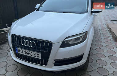 Внедорожник / Кроссовер Audi Q7 2010 в 