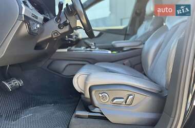Внедорожник / Кроссовер Audi Q7 2015 в 