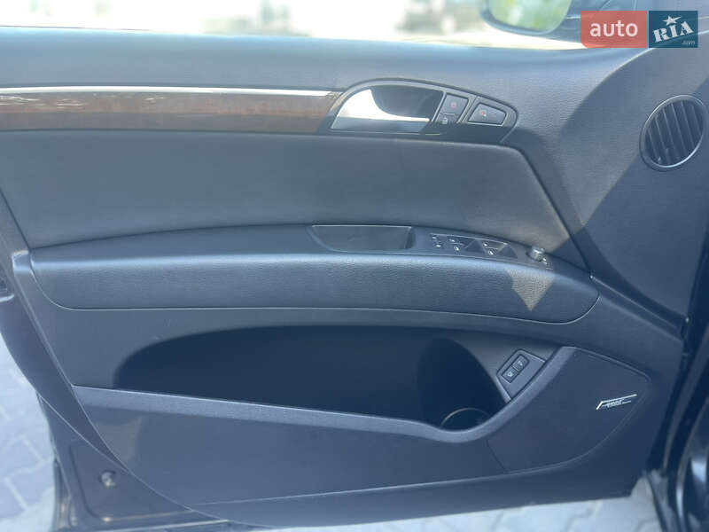 Внедорожник / Кроссовер Audi Q7 2007 в Виннице