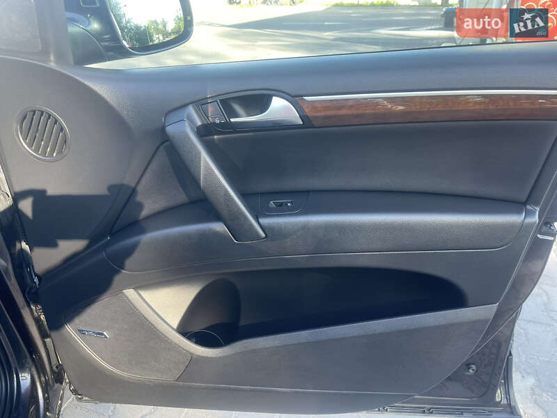 Внедорожник / Кроссовер Audi Q7 2007 в Виннице