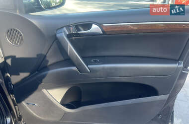 Внедорожник / Кроссовер Audi Q7 2007 в 