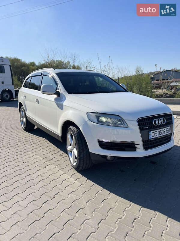 Позашляховик / Кросовер Audi Q7 2008 в Чернівцях