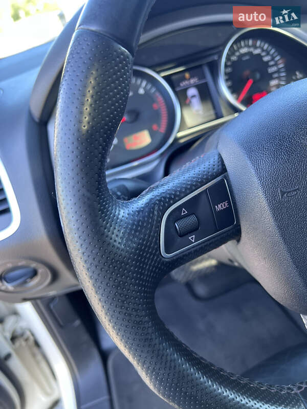 Позашляховик / Кросовер Audi Q7 2008 в Чернівцях