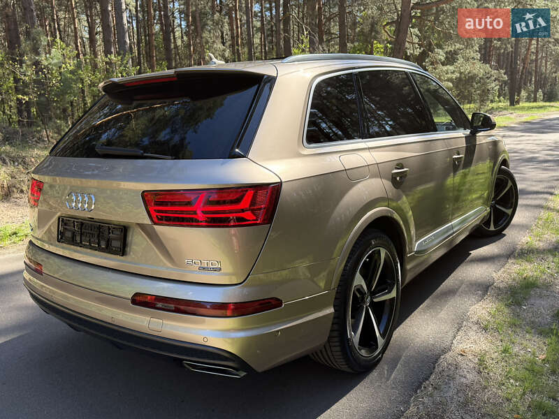 Внедорожник / Кроссовер Audi Q7 2019 в Киеве