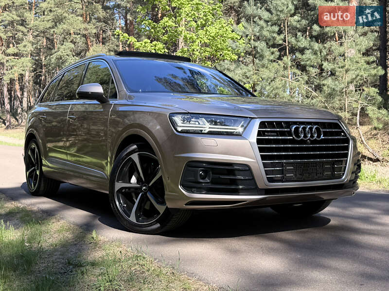 Внедорожник / Кроссовер Audi Q7 2019 в Киеве