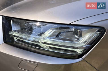 Позашляховик / Кросовер Audi Q7 2019 в 