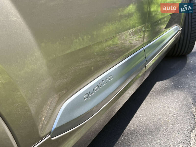 Внедорожник / Кроссовер Audi Q7 2019 в Киеве