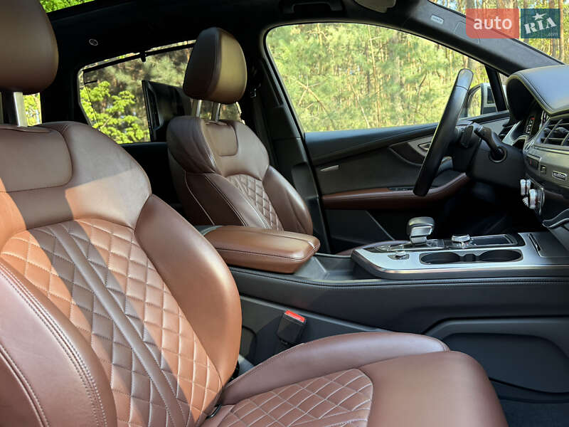 Внедорожник / Кроссовер Audi Q7 2019 в Киеве