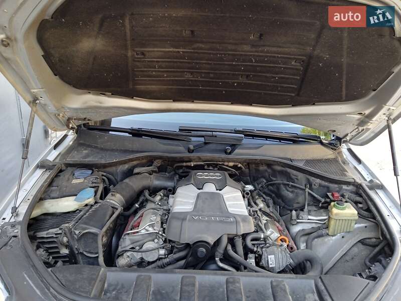 Внедорожник / Кроссовер Audi Q7 2011 в Киеве