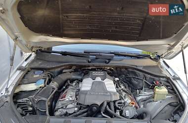 Внедорожник / Кроссовер Audi Q7 2011 в 