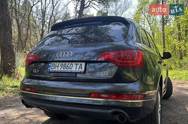 Позашляховик / Кросовер Audi Q7 2010 в 