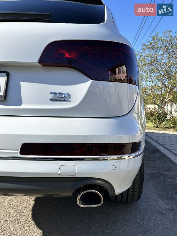 Внедорожник / Кроссовер Audi Q7 2013 в Николаеве