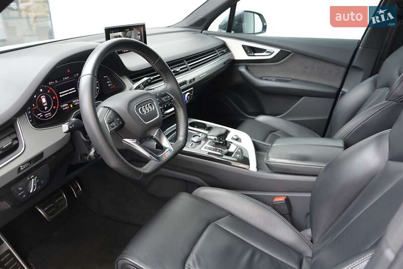 Внедорожник / Кроссовер Audi Q7 2018 в Киеве