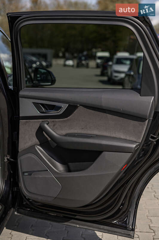 Внедорожник / Кроссовер Audi Q7 2015 в Львове