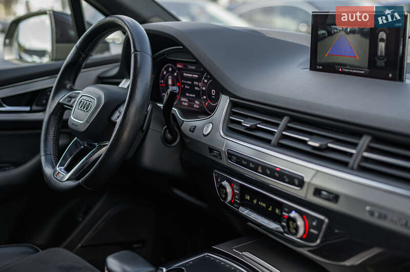 Внедорожник / Кроссовер Audi Q7 2015 в Львове