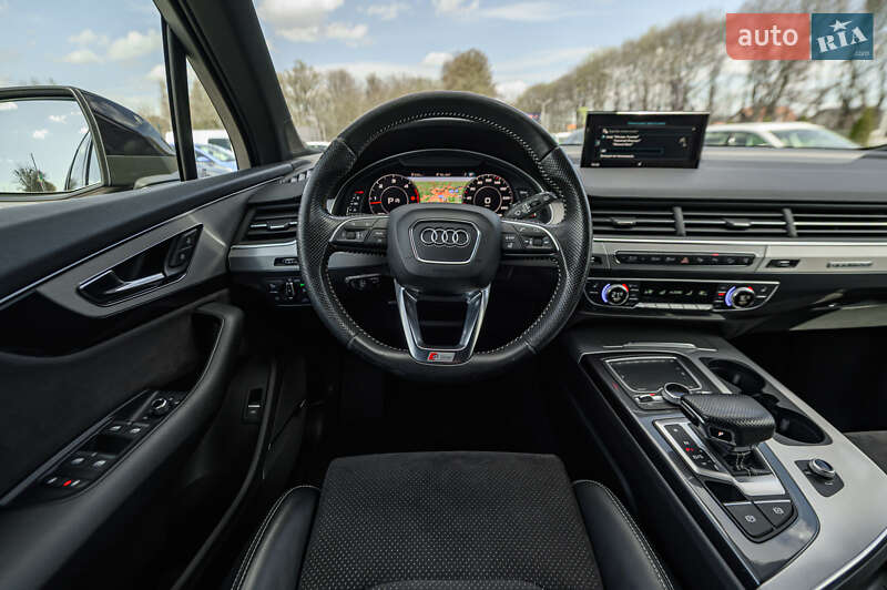 Внедорожник / Кроссовер Audi Q7 2015 в Львове
