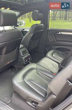Внедорожник / Кроссовер Audi Q7 2013 в 