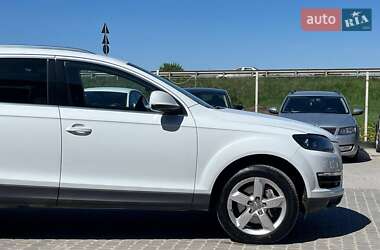 Позашляховик / Кросовер Audi Q7 2012 в 