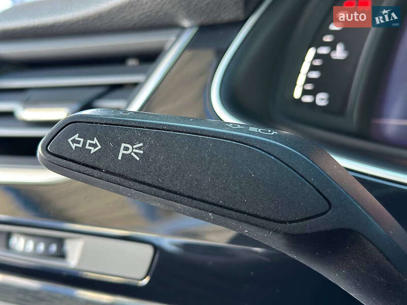 Внедорожник / Кроссовер Audi Q7 2016 в Днепре