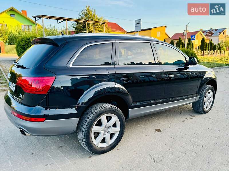 Позашляховик / Кросовер Audi Q7 2013 в Львові