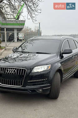 Внедорожник / Кроссовер Audi Q7 2014 в 