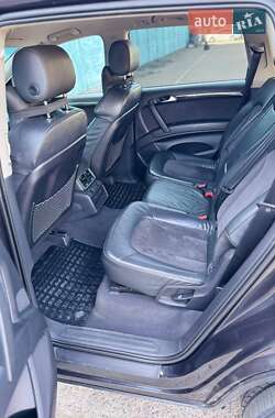 Внедорожник / Кроссовер Audi Q7 2013 в 