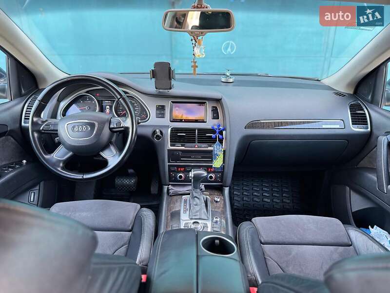 Позашляховик / Кросовер Audi Q7 2013 в Києві