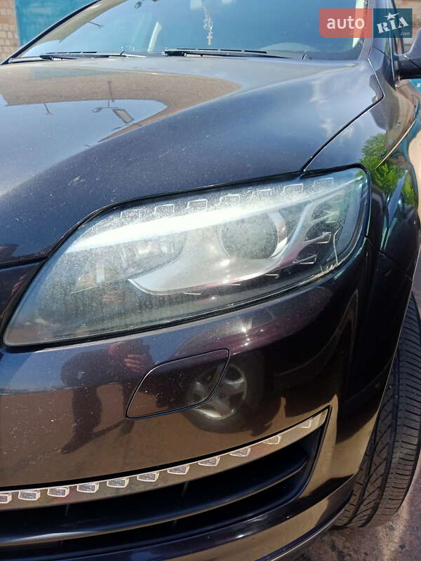 Позашляховик / Кросовер Audi Q7 2013 в Києві