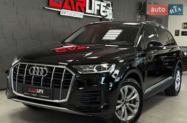 Внедорожник / Кроссовер Audi Q7 2020 в 
