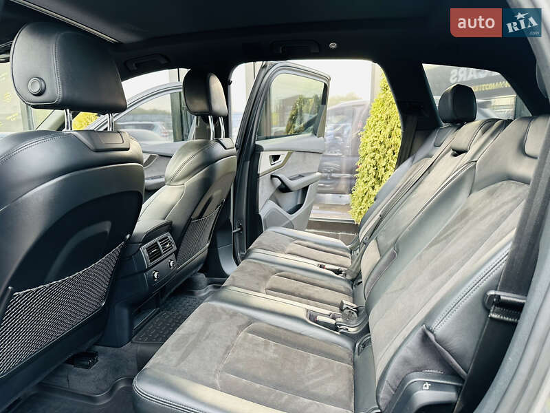 Внедорожник / Кроссовер Audi Q7 2016 в Харькове